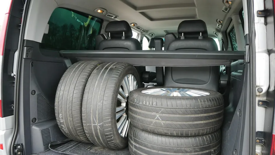 MERCEDES-BENZ Viano -
