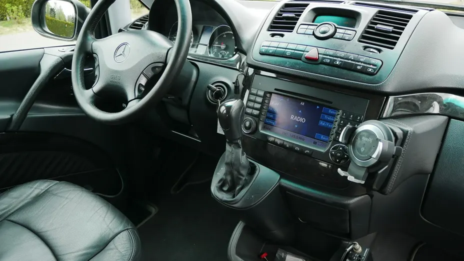 MERCEDES-BENZ Viano -