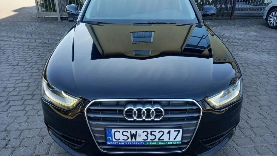 AUDI A4 -