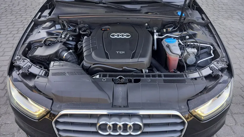 AUDI A4 -