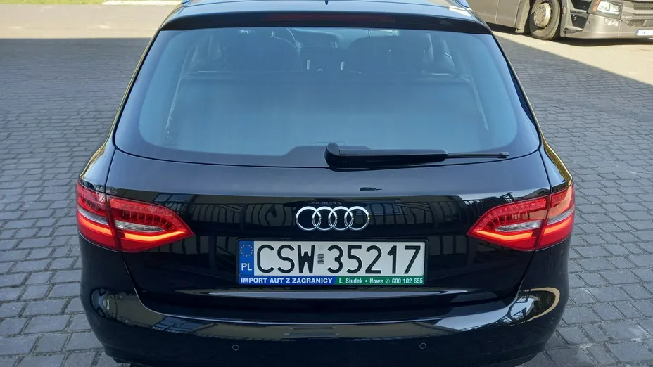 AUDI A4 -