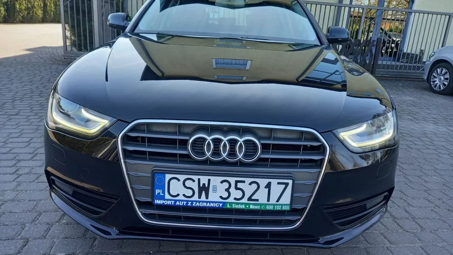AUDI A4 -