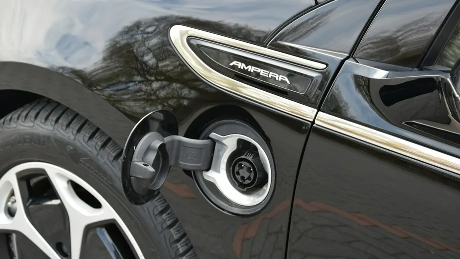 OPEL Ampera -