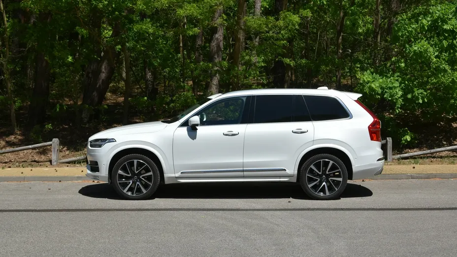 VOLVO XC90 -