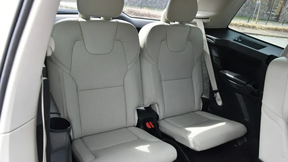 VOLVO XC90 -