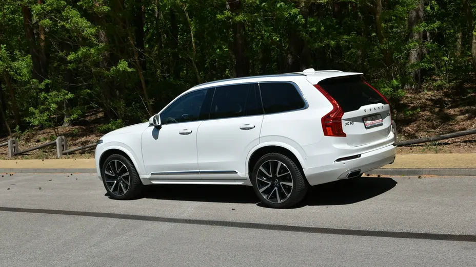 VOLVO XC90 -