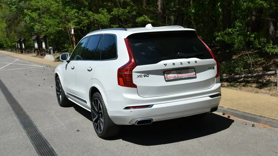 VOLVO XC90 -
