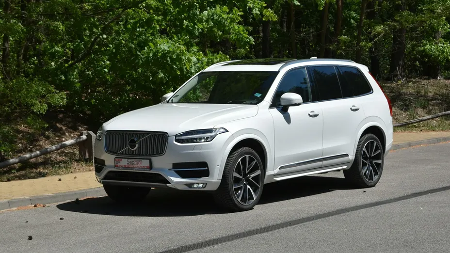 VOLVO XC90 -