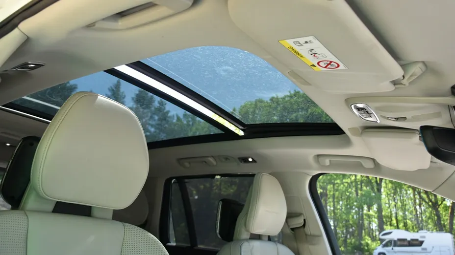 VOLVO XC90 -