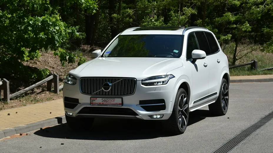VOLVO XC90 -