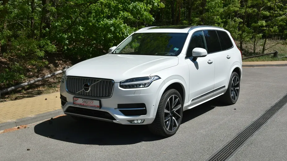 VOLVO XC90 -