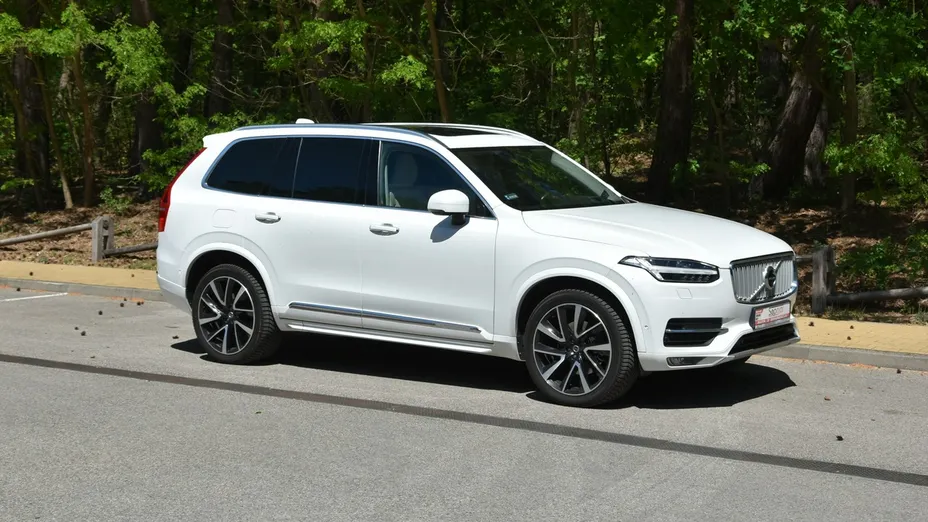 VOLVO XC90 -