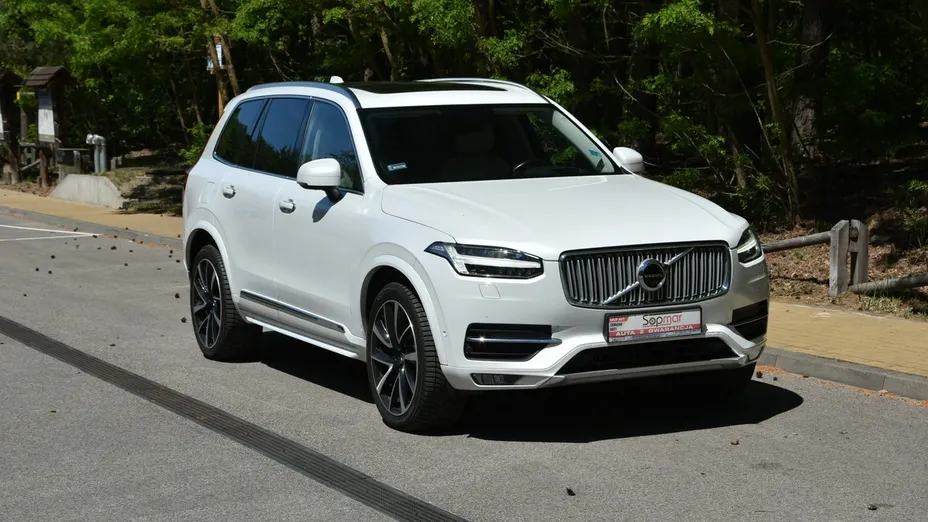 VOLVO XC90 -
