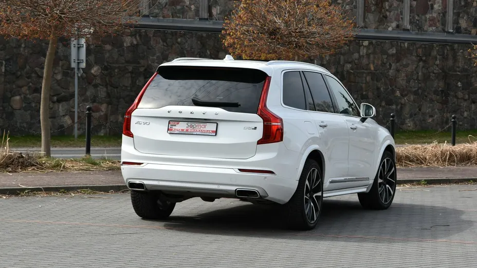 VOLVO XC90 -