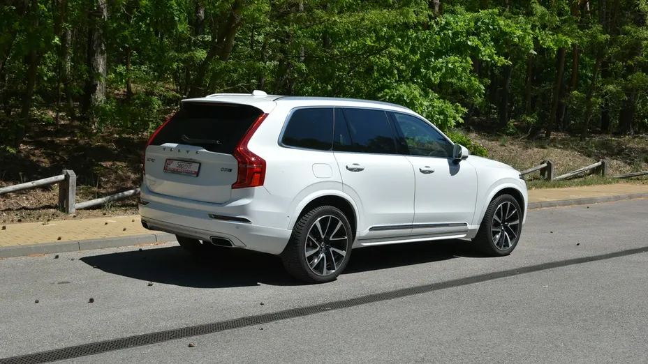 VOLVO XC90 -