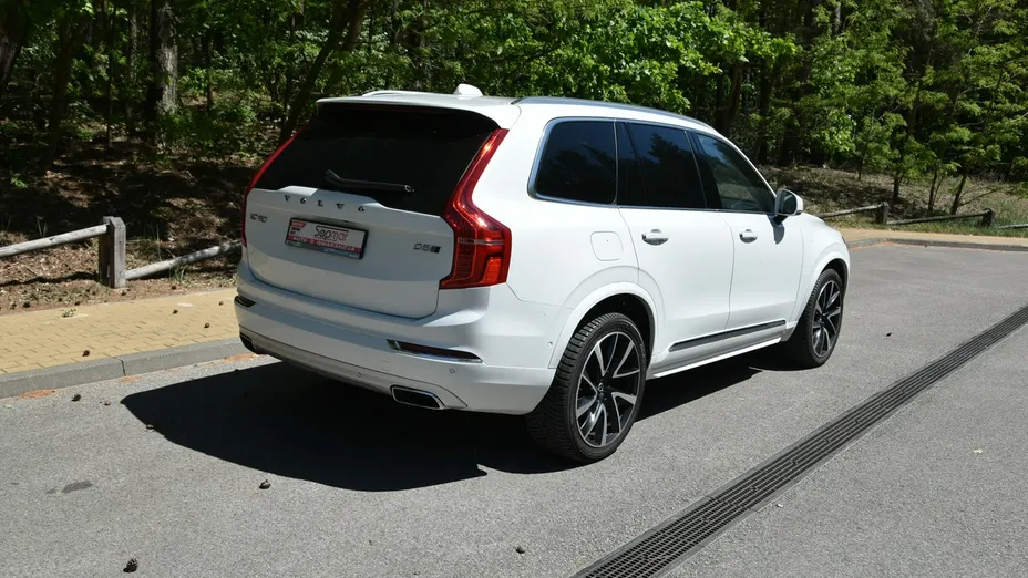VOLVO XC90 -