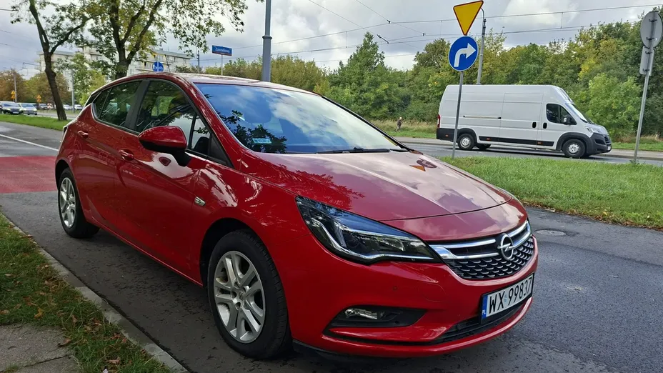OPEL Astra -