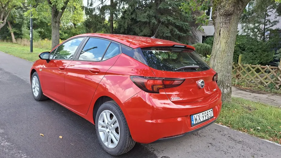 OPEL Astra -