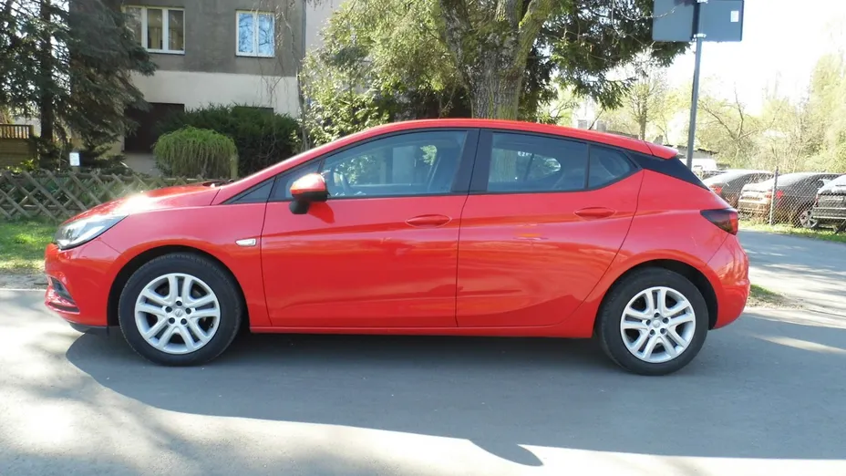 OPEL Astra -