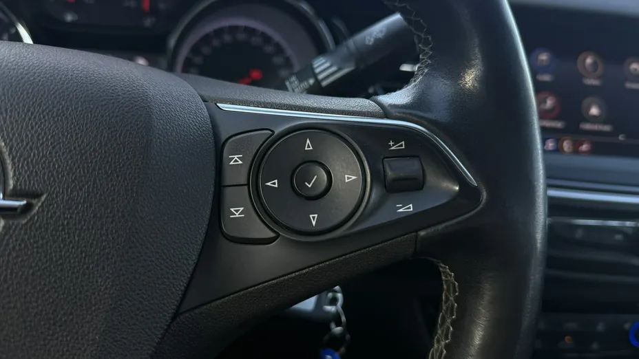 OPEL Insignia -
