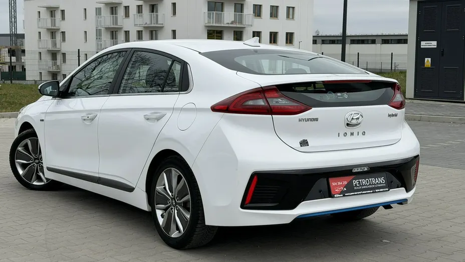 HYUNDAI Ioniq -