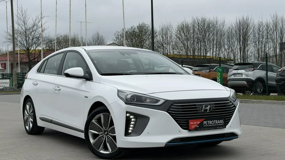 HYUNDAI Ioniq -