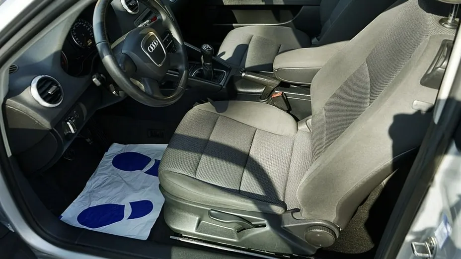 AUDI A3 -