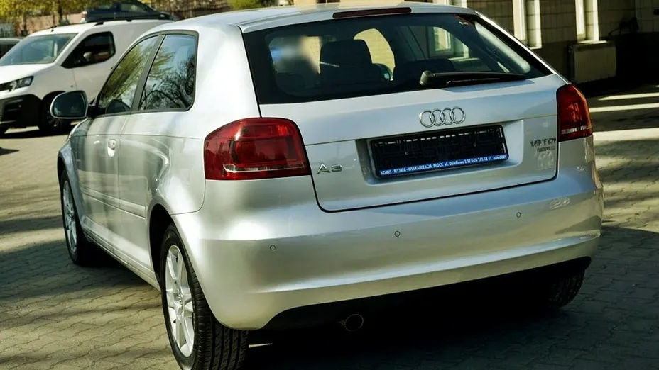 AUDI A3 -