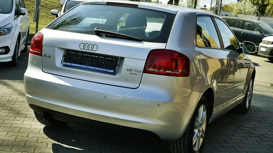 AUDI A3 -