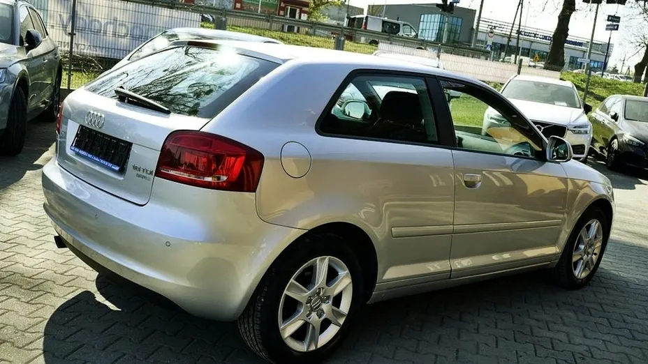 AUDI A3 -