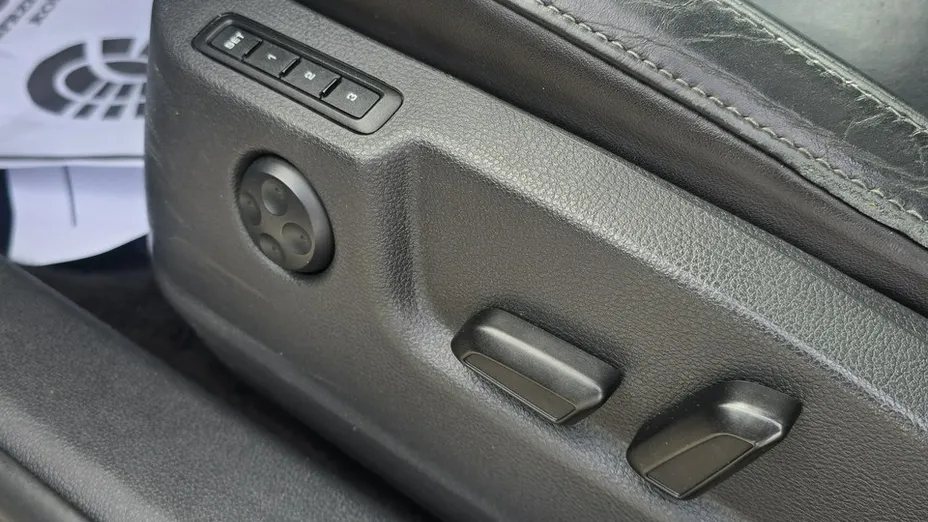SKODA Superb -