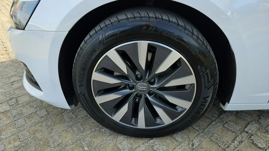 AUDI A6 -