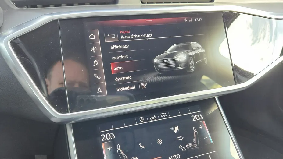 AUDI A6 -