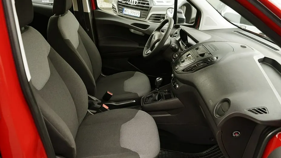 FORD Transit Courier -
