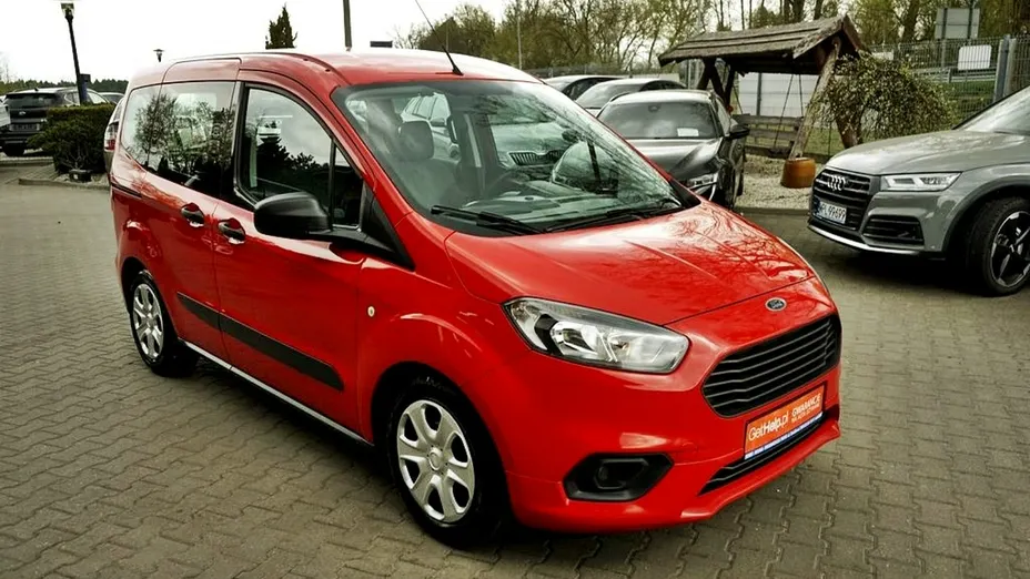 FORD Transit Courier -