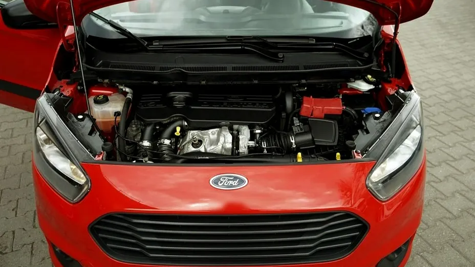FORD Transit Courier -