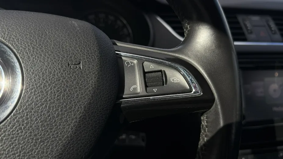 SKODA Octavia -