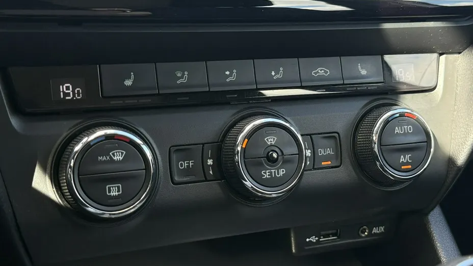 SKODA Octavia -