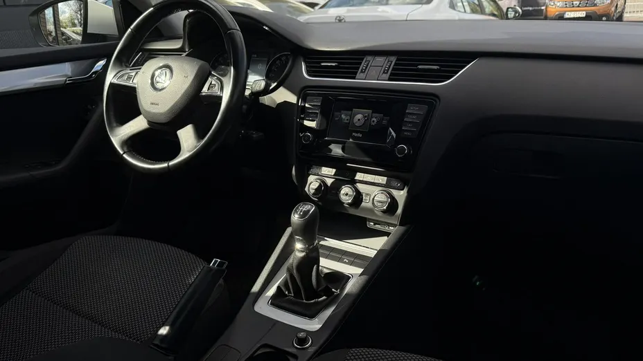 SKODA Octavia -
