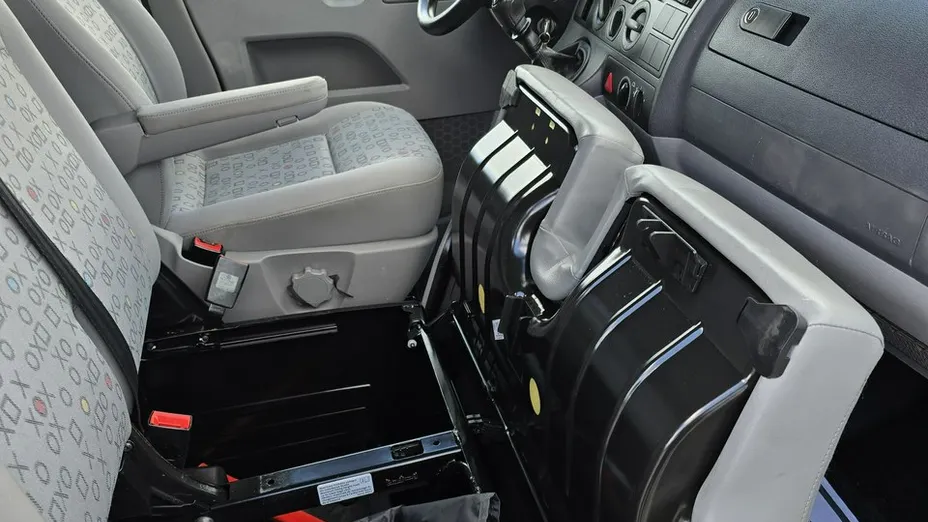 VOLKSWAGEN Transporter -