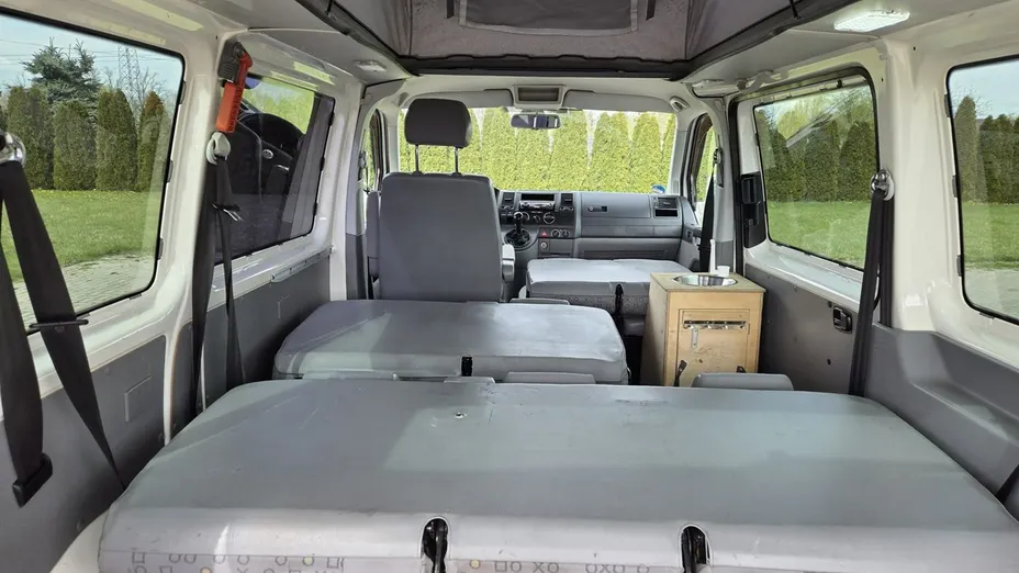 VOLKSWAGEN Transporter -