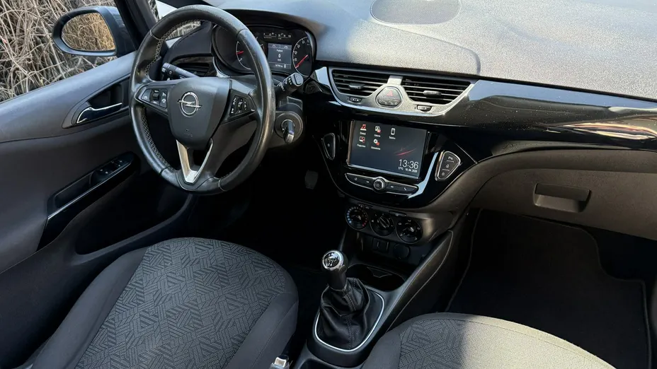 OPEL Corsa -