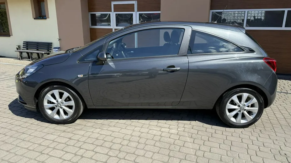 OPEL Corsa -