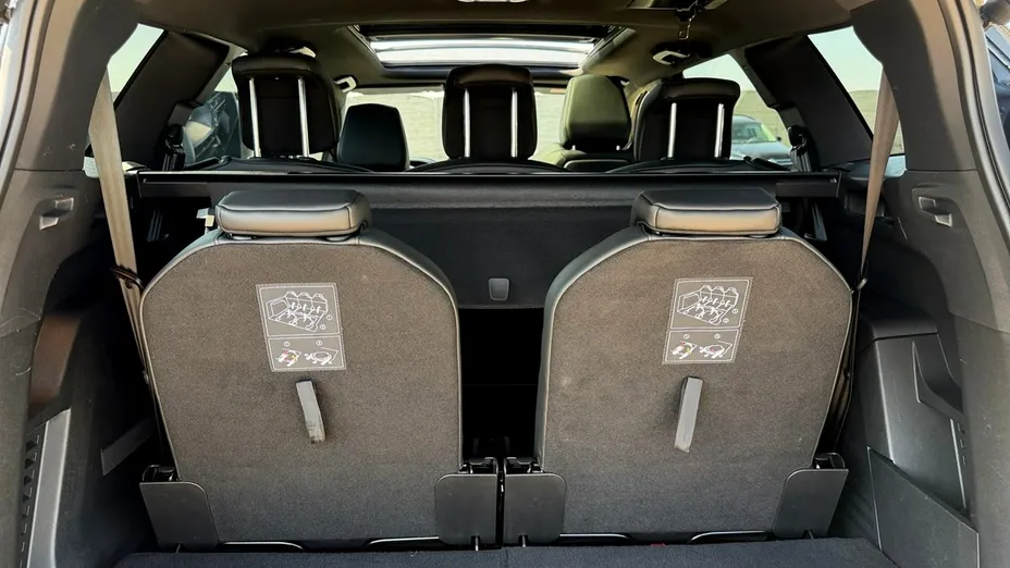 PEUGEOT 5008 -
