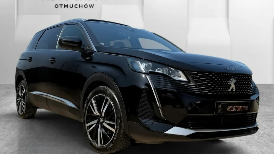 PEUGEOT 5008 -