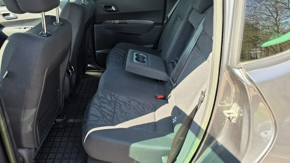 PEUGEOT 3008 -