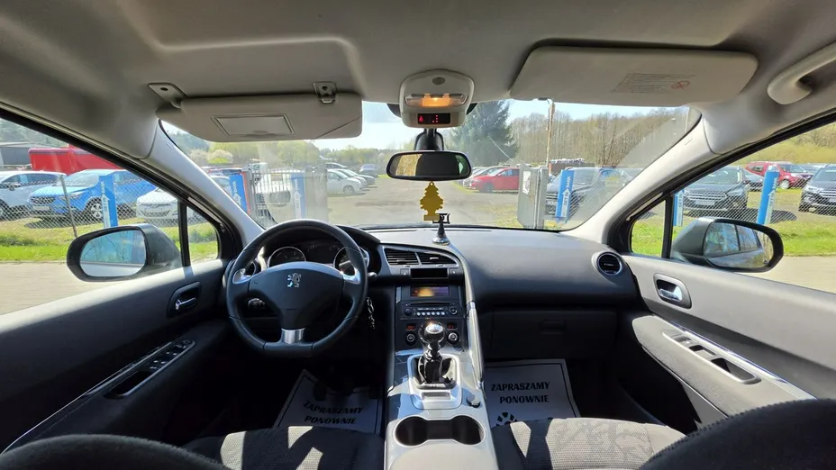 PEUGEOT 3008 -