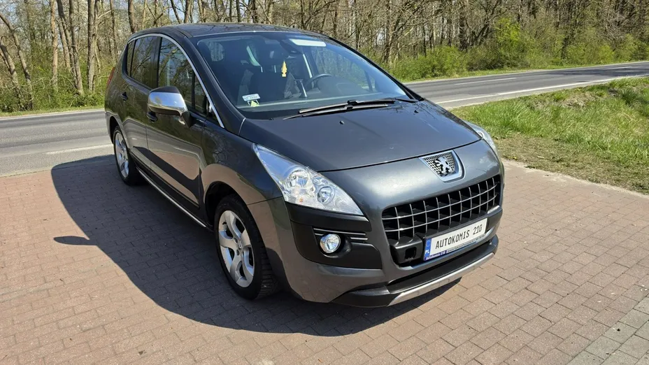 PEUGEOT 3008 -