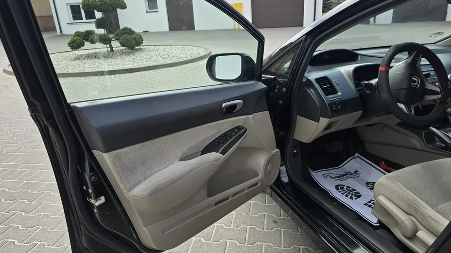 HONDA Civic -