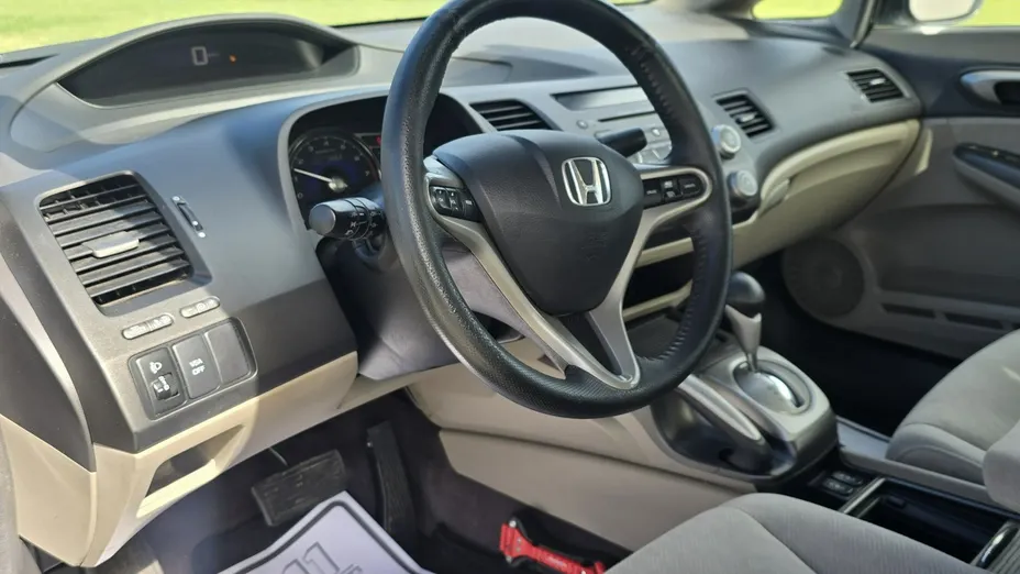 HONDA Civic -